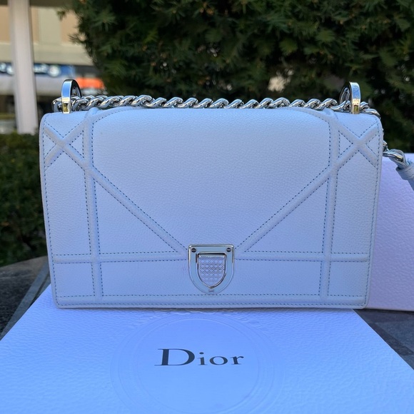 Euc💝Christian Dior Grained Calfskin Medium Diorama Flap Bag - Picture 8 of 15
